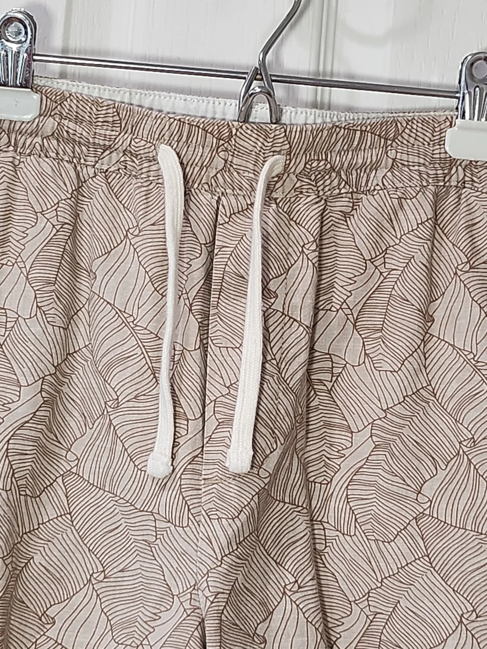 Banana Republic Tan Botanical Leaf Print 100% Cotton Drawstring Casual Shorts L